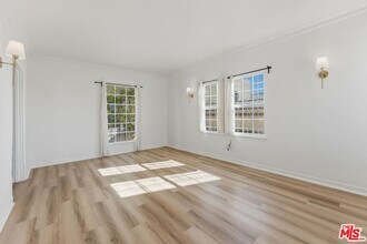 1335 Redondo Blvd in Los Angeles, CA - Building Photo - Building Photo