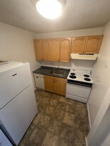 21 Radcliffe Rd, Unit 201 in Boston, MA - Building Photo