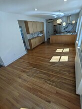 14 Myrtle Ave, Unit 1 in Cambridge, MA - Building Photo - Building Photo