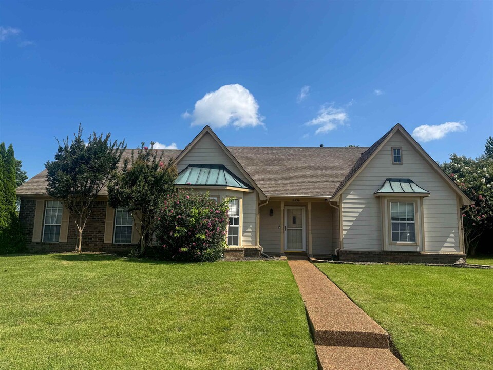 6496 Birch Mill Rd in Bartlett, TN - Building Photo