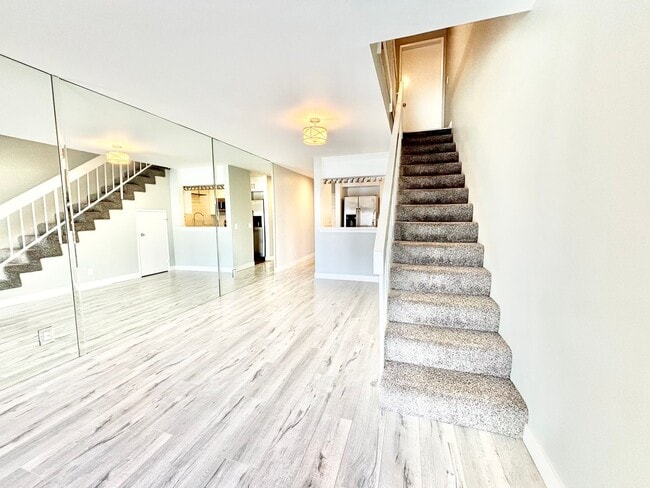 property at 258 E Surfside Dr