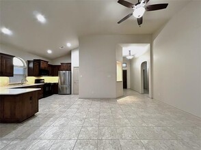 5817 Marsh Rail Dr in Denton, TX - Building Photo - Building Photo