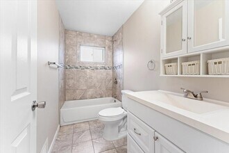 16268 Lauren St in Taylor, MI - Building Photo - Building Photo