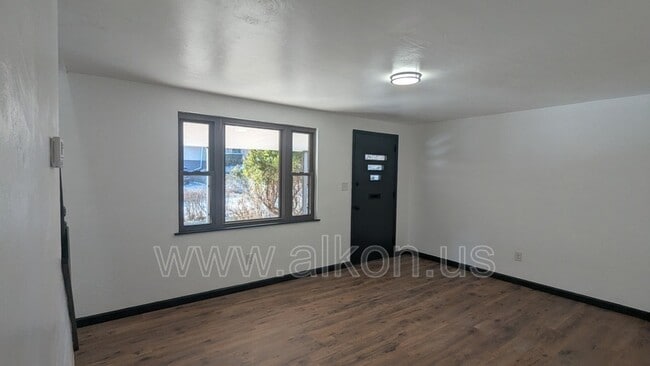 11225 Azalea Dr in Pittsburgh, PA - Building Photo - Building Photo