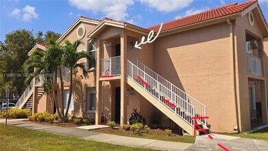 15751 SW 106th Terrace in Miami, FL - Foto de edificio - Building Photo