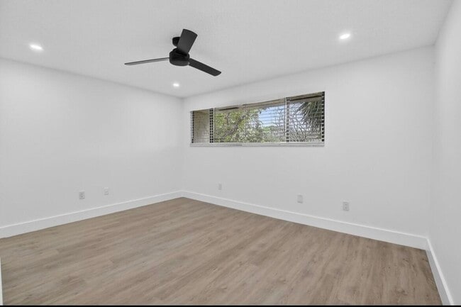 373 SW 94 Terrace in Plantation, FL - Building Photo - Building Photo