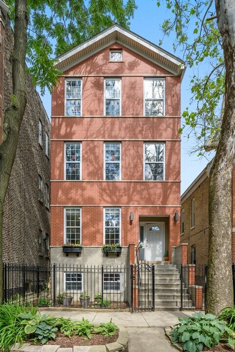 817 N Hermitage Ave, Unit 1 in Chicago, IL - Building Photo
