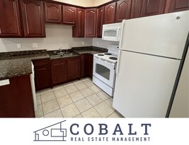 1126 Bertrand St in Manhattan, KS - Building Photo