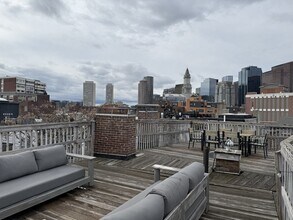 21 Moon St in Boston, MA - Building Photo - Building Photo