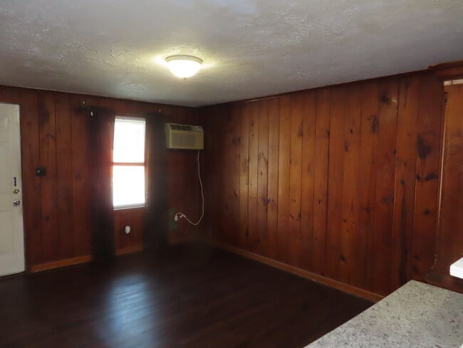 15091 Fort Campbell Blvd, Unit 11 in Oak Grove, KY - Building Photo - Building Photo