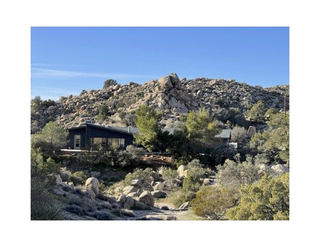 56523 Tish Trl in Yucca Valley, CA - Building Photo - Building Photo