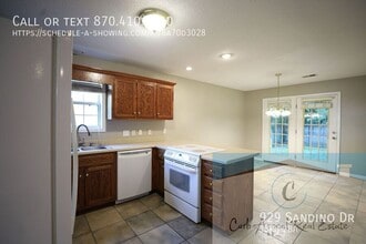 929 Sandino Dr in Jonesboro, AR - Building Photo - Building Photo