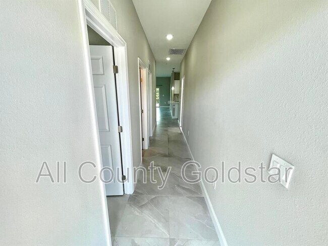 12408 Marathon Blvd in Port Charlotte, FL - Building Photo - Building Photo