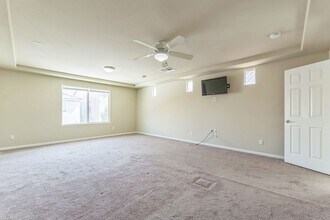 6360 Stag Hollow Ct in Las Vegas, NV - Building Photo - Building Photo