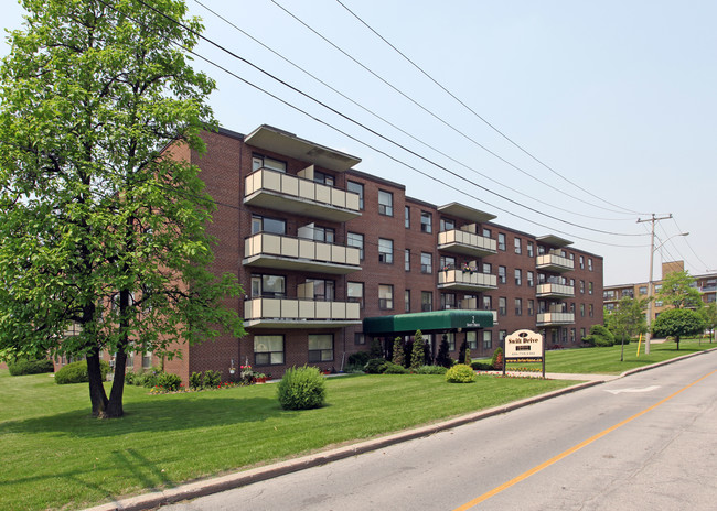 Daymark Court in Toronto, ON - Building Photo - Building Photo