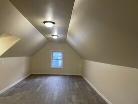 6 Dolphin Ave, Unit 2 in Revere, MA - Building Photo