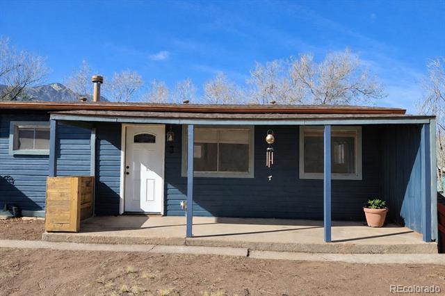 111 Crystal Park Rd in Manitou Springs, CO - Building Photo - Building Photo