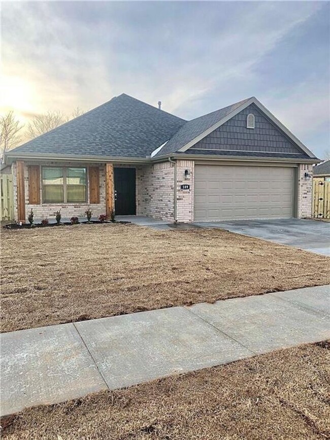 property at 189 S Geranium Ln