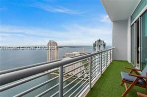 325 S Biscayne Blvd, Unit # LPH26 in Miami, FL - Building Photo - Building Photo