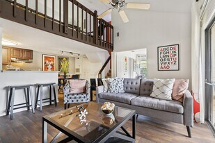 Whisper Lake Apartments in Winter Park, FL - Building Photo