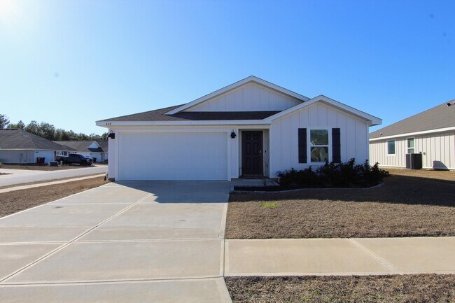 440 Scarborough St in Crestview, FL - Building Photo - Building Photo