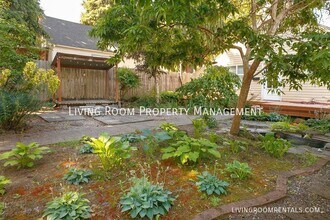 4403 N Albina Ave in Portland, OR - Building Photo - Building Photo