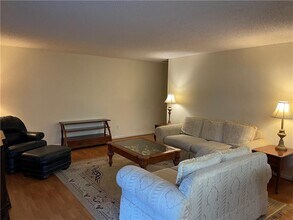 3083 Westwood Way in Alpharetta, GA - Building Photo - Building Photo