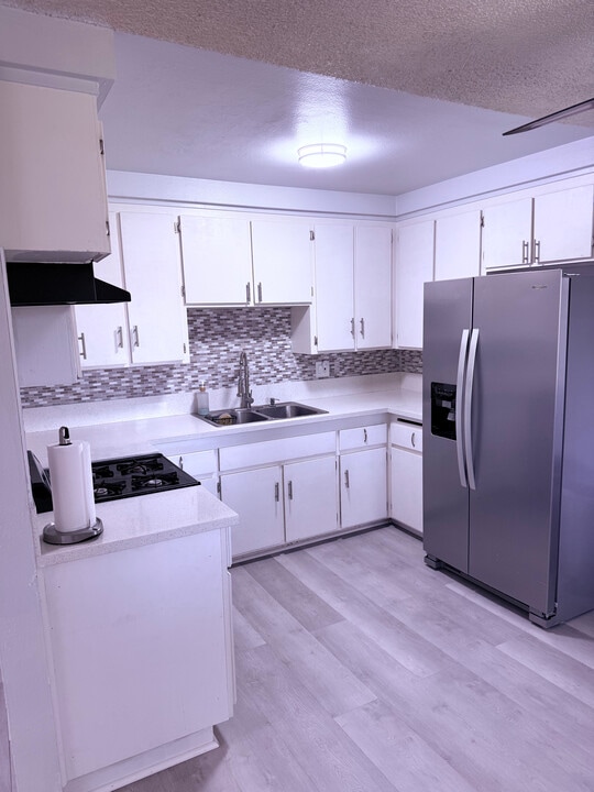 4700 Clair del Ave, Unit 651 in Long Beach, CA - Foto de edificio
