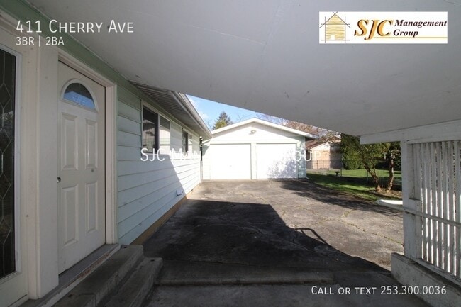 411 Cherry Ave in Sumner, WA - Foto de edificio - Building Photo