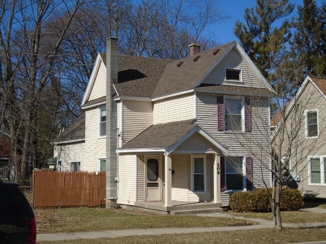 property at 209 Fuller Ave SE