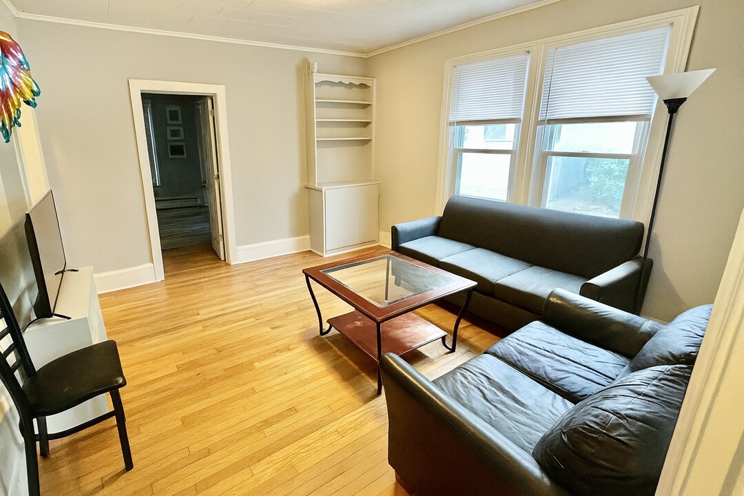 539 Packard St in Ann Arbor, MI - Building Photo