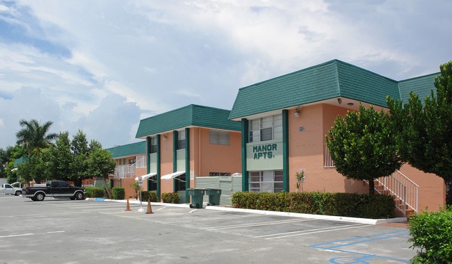 Manor Apartments in Fort Lauderdale, FL - Foto de edificio - Building Photo