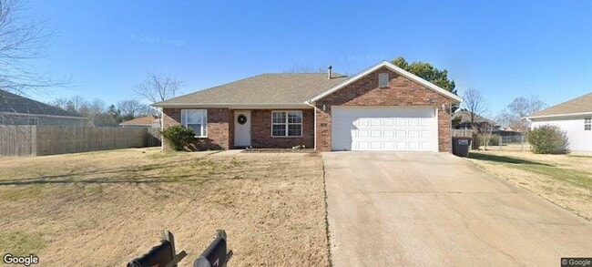 1281 Middle Fork Rd in Elkins, AR - Building Photo - Building Photo