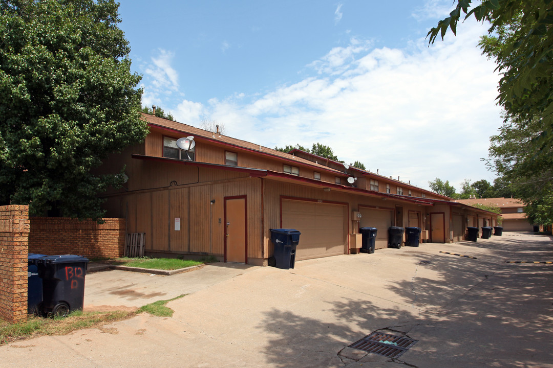 Rockwell Gardens in Oklahoma City, OK - Foto de edificio