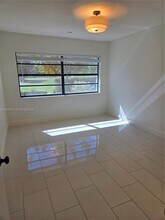 9352 Wedgewood Ln in Tamarac, FL - Building Photo - Building Photo