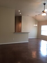 722 Saengerhalle Rd in New Braunfels, TX - Building Photo - Building Photo