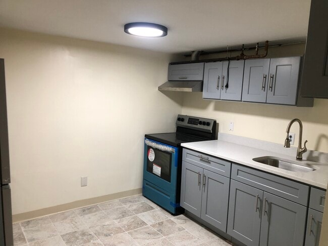 2618 Ramona St in East Meadow, NY - Building Photo - Building Photo