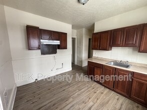 472-474-474 Ave D in Rochester, NY - Building Photo - Building Photo