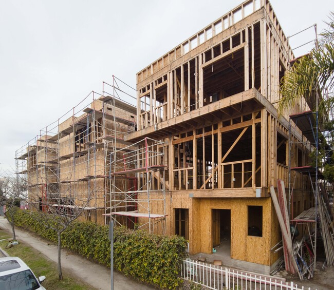 502 N Oxford Ave in Los Angeles, CA - Building Photo - Building Photo