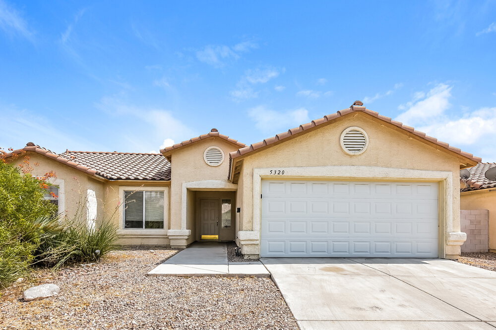 5320 French Lavender St in North Las Vegas, NV - Building Photo