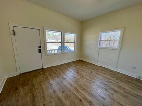 653 Old Wire Rd in West Columbia, SC - Building Photo - Building Photo