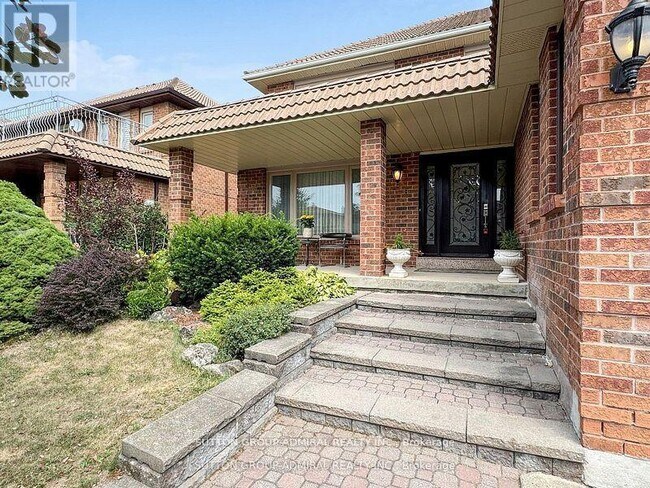 160 Marwood Pl in Vaughan, ON - Building Photo - Building Photo