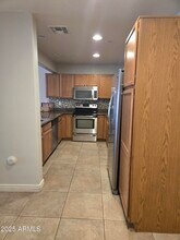 16021 N 30th St in Phoenix, AZ - Foto de edificio - Building Photo