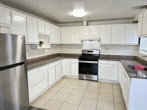 1317 8rd Ave in Oakland, CA - Building Photo - Building Photo