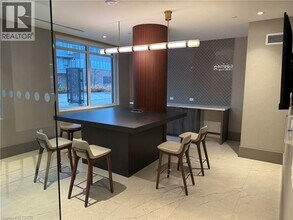 55 Duke St W in Kitchener, ON - Building Photo - Building Photo