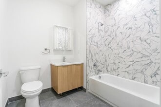 175 W 7th St in Bayonne, NJ - Building Photo - Building Photo