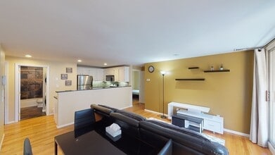 435 Washington St in Somerville, MA - Building Photo - Building Photo