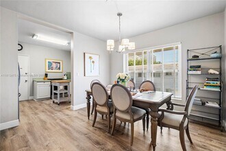 9940 Collins Ave in Bal Harbour, FL - Building Photo - Building Photo