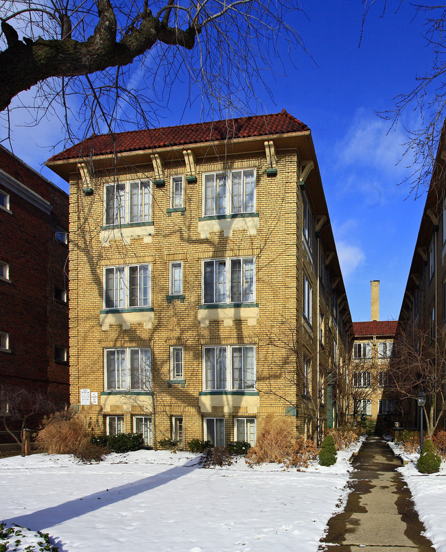 The Lakeview in Cleveland Heights, OH - Building Photo - Building Photo