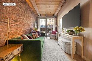 120 Java St in Brooklyn, NY - Building Photo